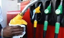 Hausse du prix des produits pétroliers: le litre passe de 10.000gnf à 12.000 gnf à la pompe
