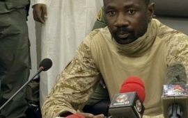 Mali: la junte fixe à deux ans le délai avant un retour des civils au pouvoir