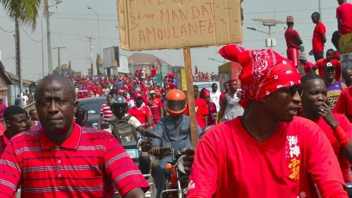Guinée: le FNDC suspend partiellement ses appels à manifester