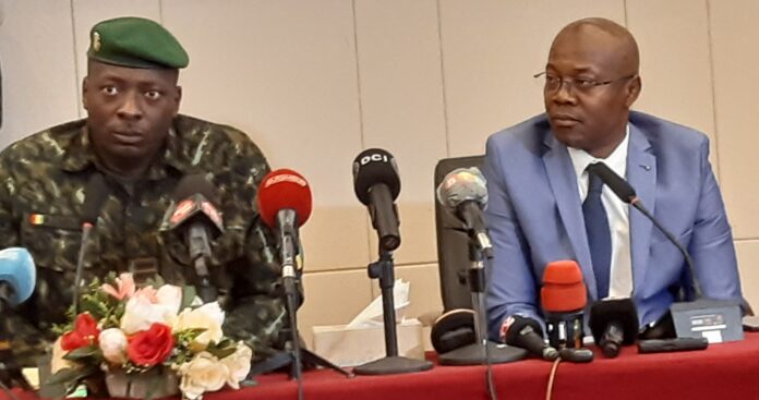 Guinée:Colonel Amara camara  sur le cas des leaders politiques en exil !