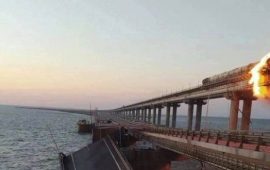 UKRAINE: Un attentat à la voiture piégée paralyse le pont russe de Crimée