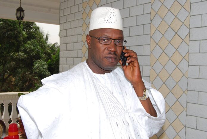 Dr Ousmane Kaba flingue Alpha Condé : « il s’est spécialisé dans le pillage économique de la Guinée »