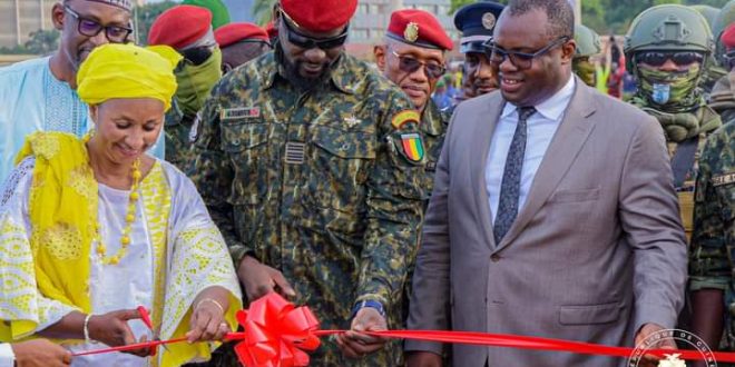 Secteur portuaire : Inauguration par le Chef de l’État de la pénétrante et remise des clés de l’auberge au gouvernement malien