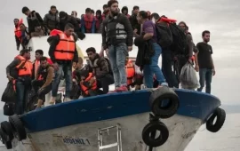 Migrants dans la Manche: trois morts et 43 personnes secourues