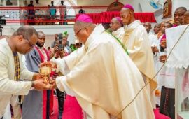 Guinée: Intronisation du nouvel archevêque de l’Églige de la province interne de l’Afrique de l’Ouest