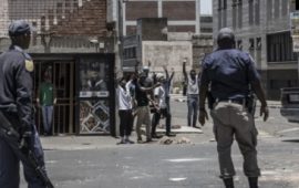 Des hommes armés tuent 8 personnes lors d’un anniversaire en Afrique du Sud