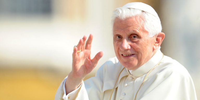 RELIGION: L’ancien pape Benoît XVI est mort à 95 ans