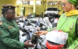 Guinée/Protection de l’environnement: le MEDD offre 33 motos à tous les chefs de section en milieu rural