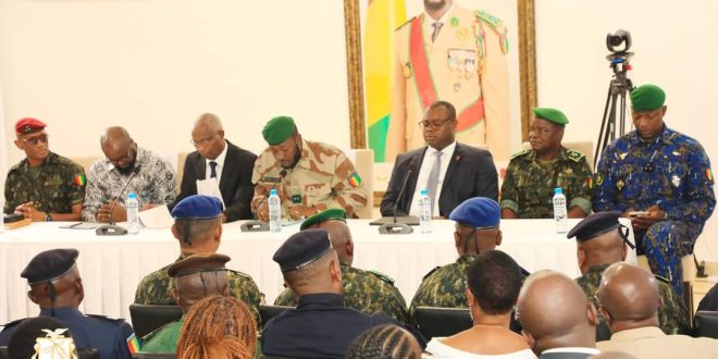 Guinée/Primature: le Premier Ministre Amadou Oury Bah installé dans ses fonctions