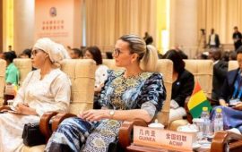 FOCAC/Renforcement des liens sino-africains pour l’autonomisation des femmes : la Première Dame Lauriane Doumbouya participe à une conférence sur l’éducation féminine en Chine