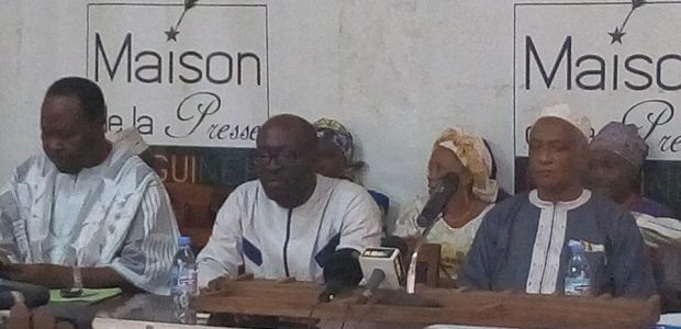 Conakry: le ministre Kalifa Gassama Diaby exprime son soutien à l’Association des anciens fonctionnaires de Guéckedou