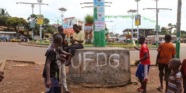 Guinée : des milliers de personnes ont assisté aux funérailles de manifestants de l’opposition