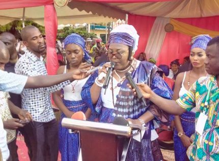Soixantenaire de la Guinée : Hadja Mamaissata Aribot  rend  hommage aux femmes pionnières de l’indépendance