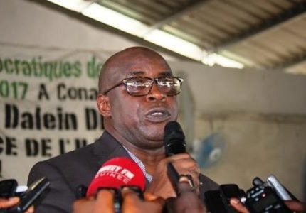 Dr Fodé Oussou  Fofana  à Alpha Condé « Aucun Président  ne peut accepter qu’on massacre sa population   »