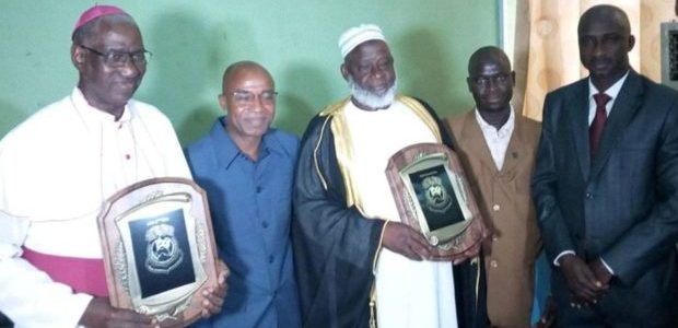 Conakry : El Hadj Mamadou Saliou Camara et Mgr Vincent Coulibaly bénéficient des lauréats  Palm National