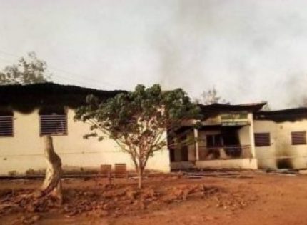 Incendie de la gendarmerie de Tougué : un conseiller communal mis aux arrêts ce mardi (Préfet)