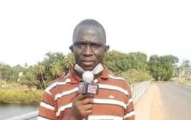 Conakry : Un  journaliste arbitrairement  arrêté  à cause d’un écrit  sur la cheffe de Cabinet du ministère de la jeunesse