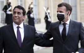 Libye: Macron reconnaît la «dette» de la France après l’intervention occidentale de 2011