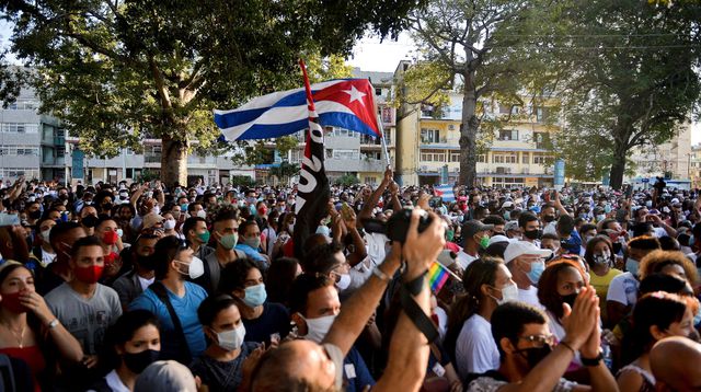 Manifestations historiques à Cuba contre le Tu es , qui appelle à “défendre la révolution”