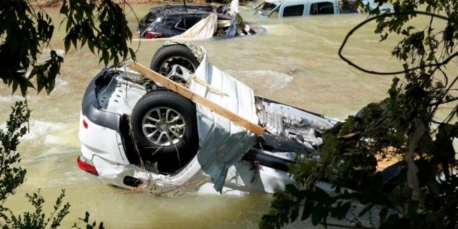 Des pluies diluviennes font au moins 21 morts au Tennessee