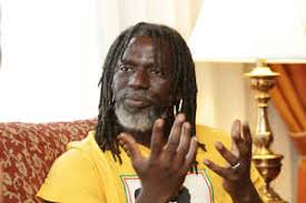 Tiken Jah Fakoky: ” Alpha Condé doit être jugé à la CPI “