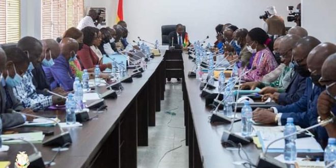 Guinée/Primature: Le premier ministre invite les secrétaires généraux à travailler pour le peuple