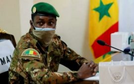Mali: le président Assimi Goïta veut convaincre les partis de participer aux Assises nationales