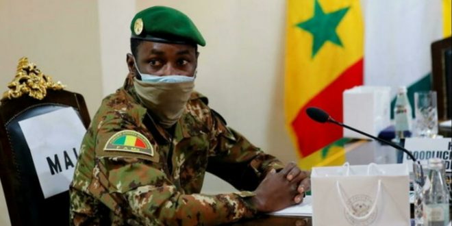 Mali: le président Assimi Goïta veut convaincre les partis de participer aux Assises nationales