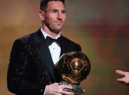 Ballon d’Or: Lionel Messi au septième ciel du football à Paris