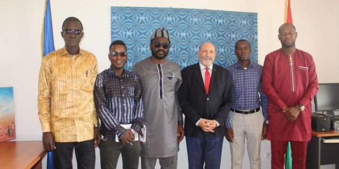 Transition en Guinée : Rencontre entre le Chef de la délégation de l’UE et la Coordination Nationale du FNDC