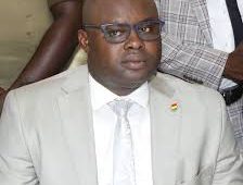 Mise en place d’un bureau unique du patronat Guinéen : Des vrais  acteurs exclus par des manœuvres du Ministre Bernard Gomou?