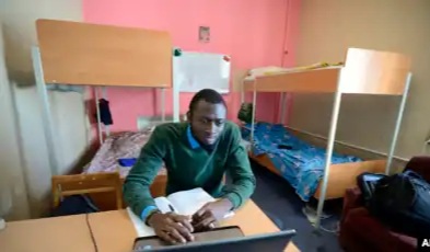 Des étudiants africains bloqués en Ukraine sans aucune aide