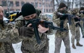 Guerre en Ukraine: les vétérans du Donbass reprennent du service pour défendre Kiev