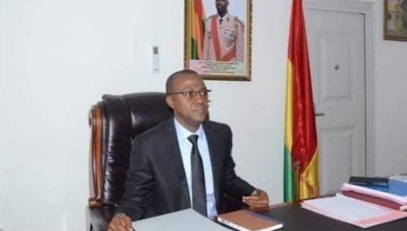 Guinée/Décret: le DG de la CNPSAE, Dr Fodé Cissé limogé pour détournement présumé de deniers publics