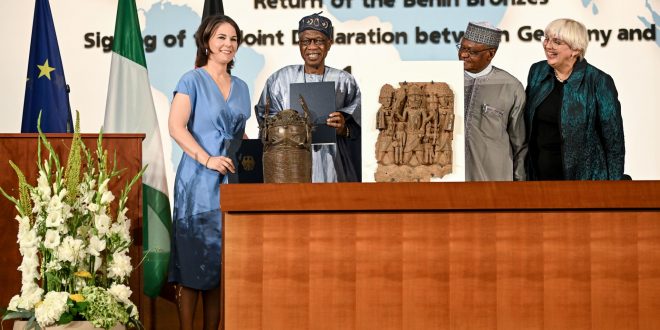 Allemagne : Restitution historique de bronzes au Nigéria