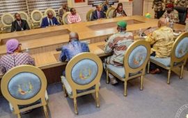 Palais Mohammed V : Colonel Mamadi Doumbouya reçoit des émissaires du Président du Faso
