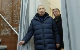 Ukraine: Vladimir Poutine à Marioupol pour une nouvelle visite symbolique