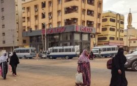Le cessez-le-feu globalement respecté à Khartoum, mais l’exode continue
