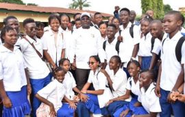 Guinée/Rentrée scolaire 2023-2024: le Ministre Guillaume Hawing à Kindia pour s’assurer de la reprise effective des cours