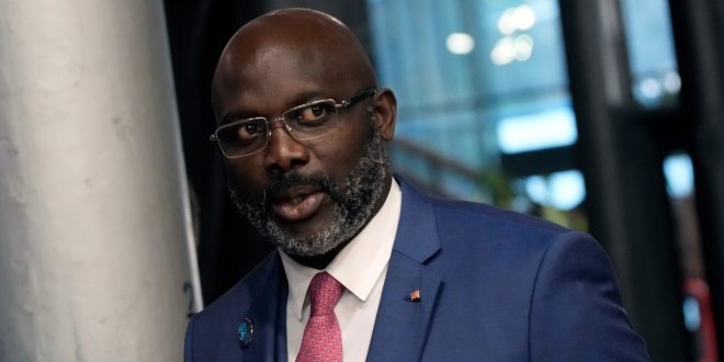 Au Liberia, Weah la légende du foot, vise le doublé présidentiel