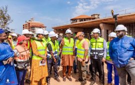 Le PM Bah Oury sur le chantier de l’échangeur de Bambéto :  » Quand on veut, on peut…