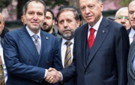 Municipales en Turquie : le Yeniden Refah, un parti islamo-conservateur qui bouscule Erdogan