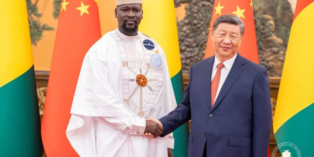 Renforcement des relations bilatérales entre Pékin et Conakry : Rencontre historique entre le Président Xi Jinping et le Général Mamadi Doumbouya