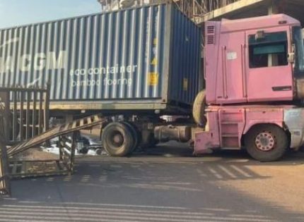 Conakry/Tannerie : un accident de la circulation provoque un terrible embouteillage sur l’autoroute Fidel Castro