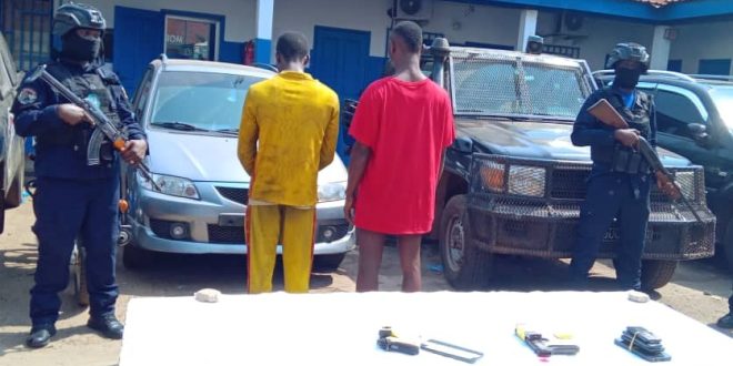 Guinée: Deux (2) présumés criminels de grand chemin interpellés à Conakry en possession d’armes à feu