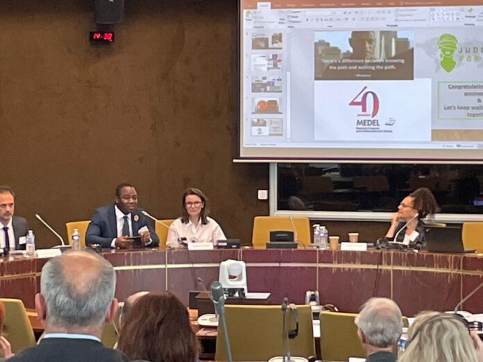 bed6a493-1fd5-4d54-a570-34ba6b35b3b9