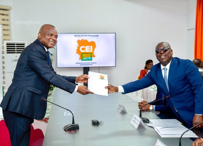 presidentielle-2025-depot-de-candidature-de-vincent-toh-bi-a-la-cei_xx0apkp745d