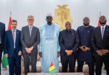Guinée/ Diplomatie : le Chef de l’État, S.E Mamadi DOUMBOUYA, reçoit le Secrétaire général adjoint des Nations unies Jean-Pierre Lacroix