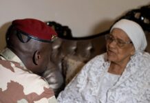 Décès de Hadja André Touré : le Président Mamadi Doumbouya rend hommage à une actrice discrète des heures fondatrices de l’indépendance guinéenne