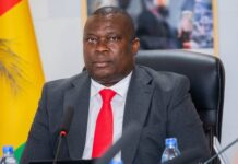 Zéro sachet plastique dans l’administration dès le 21 septembre : la mise en garde du ministre Fassou Théa